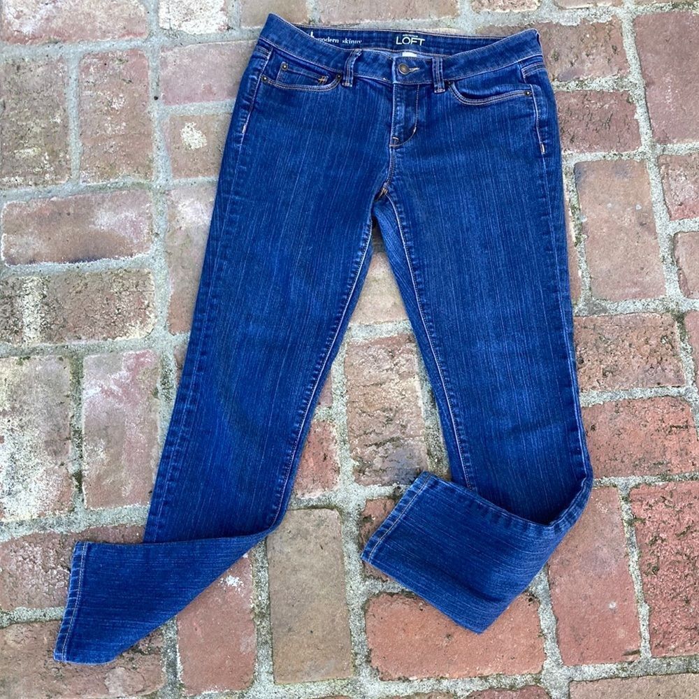Ann Taylor Loft Modern Skinny Five Pocket Jeans Size 4 EUC